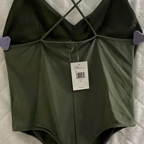 Green Suede GUESS bodysuit - Picture 4 of 4